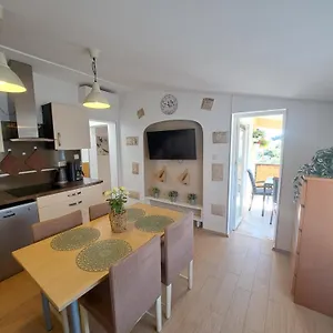 Apartament Sweet Lustig, Pula